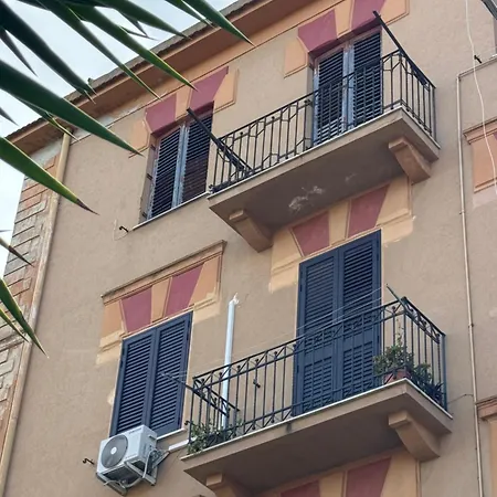 Casa Azalea בית נופש ליקאטה